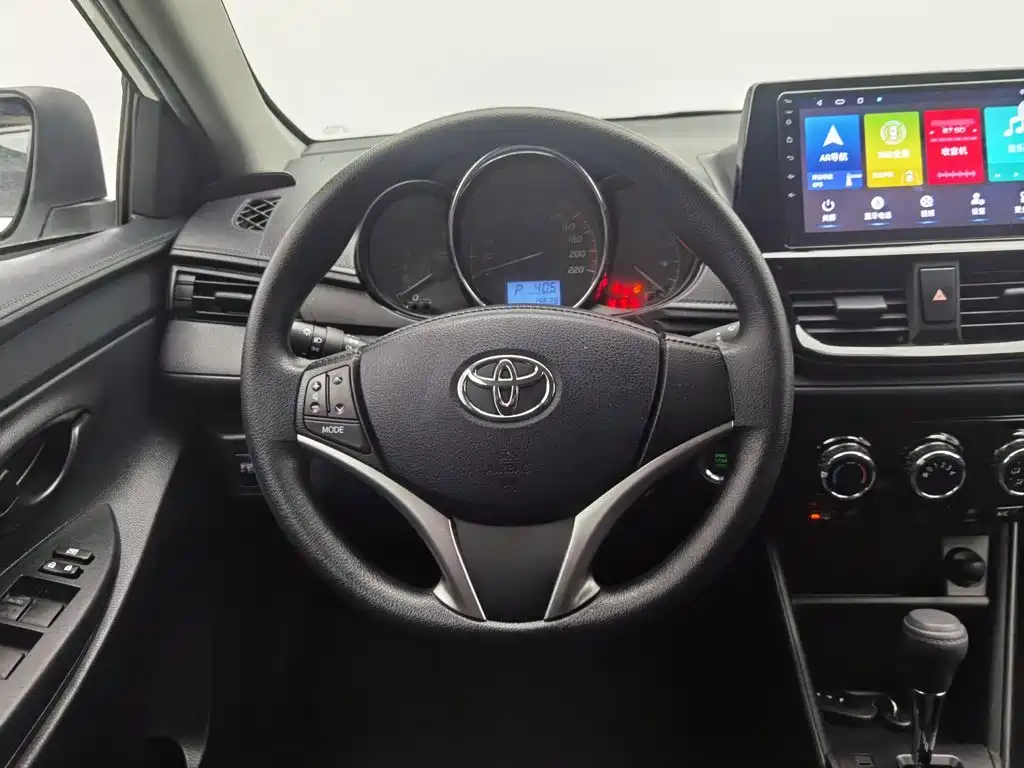 Toyota Vios 2022 — фото 11