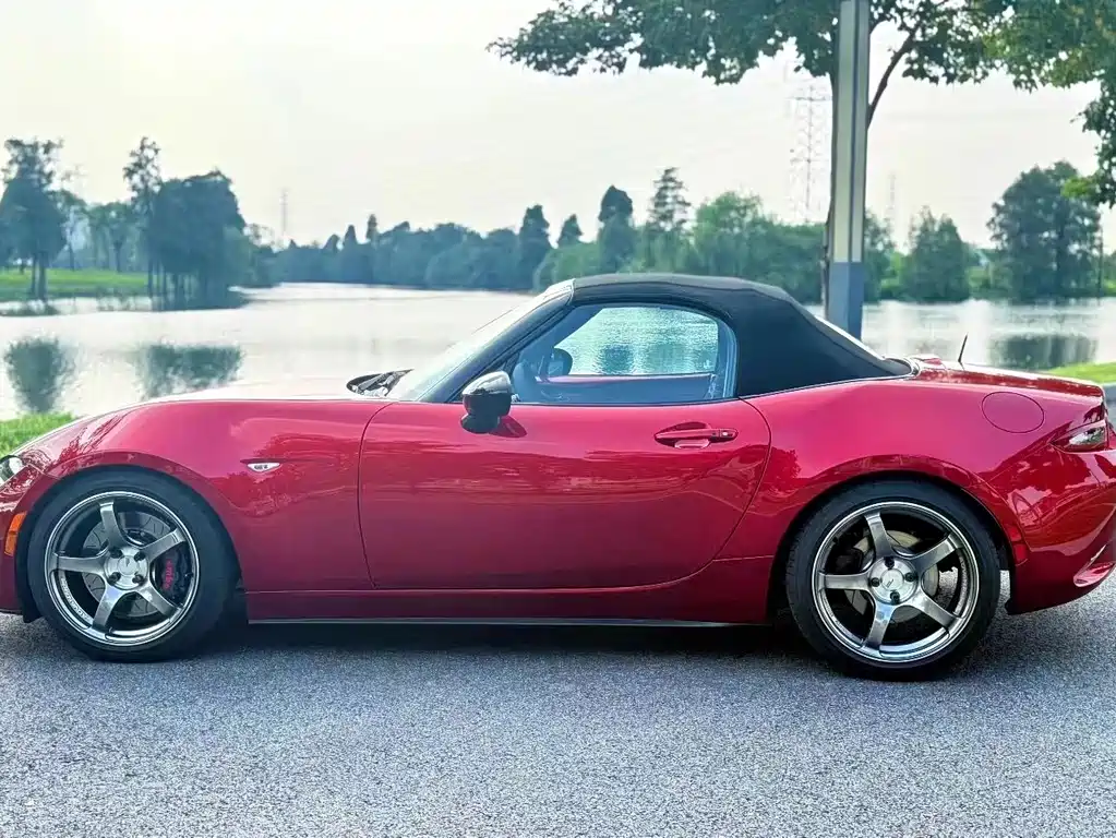 Mazda MX-5 — миниатюра 2