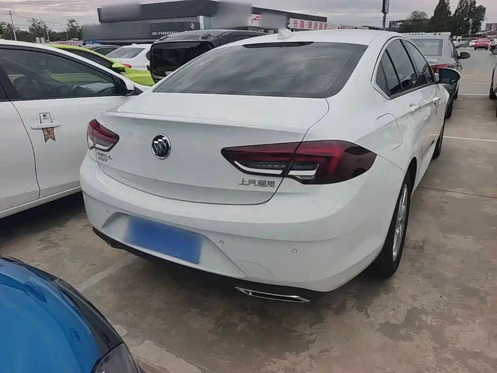 Buick Regal — миниатюра 6