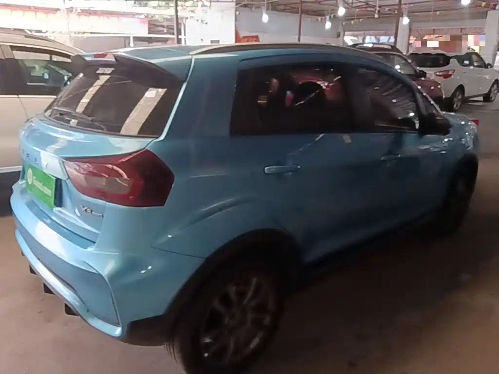Geely Vision X3 — миниатюра 7