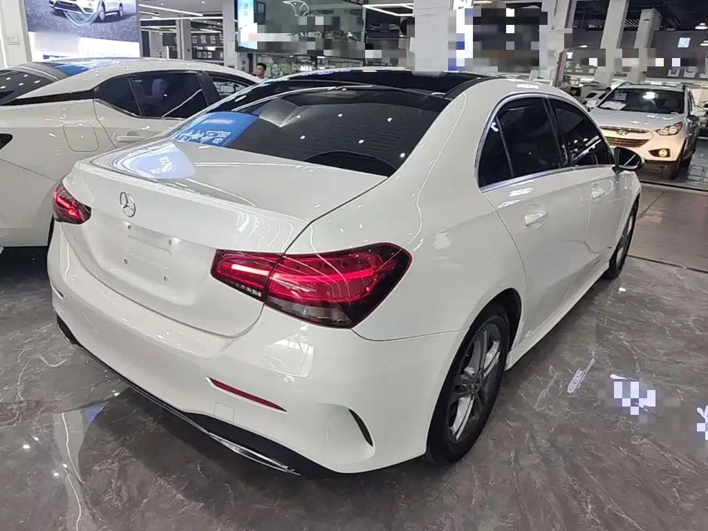 Mercedes-Benz A-Class — миниатюра 7