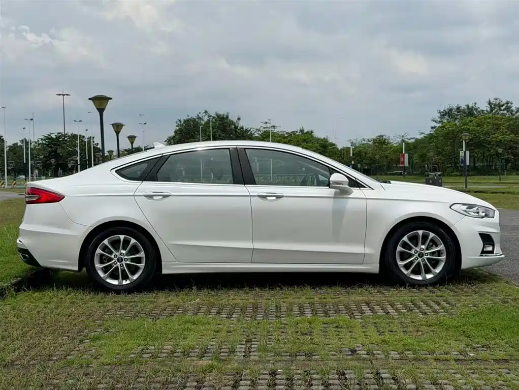 Ford Mondeo 2018 EcoBoost 180 Fashion VI