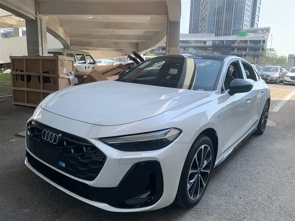 Купить Audi 奥迪A5L