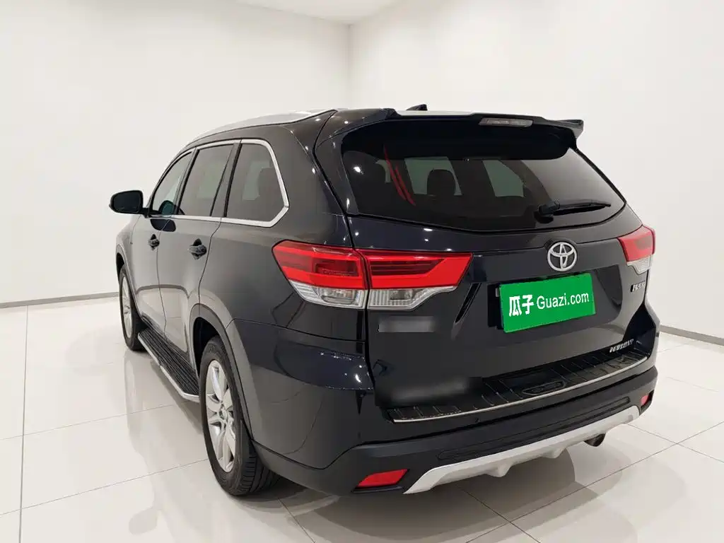 Toyota Highlander — миниатюра 5