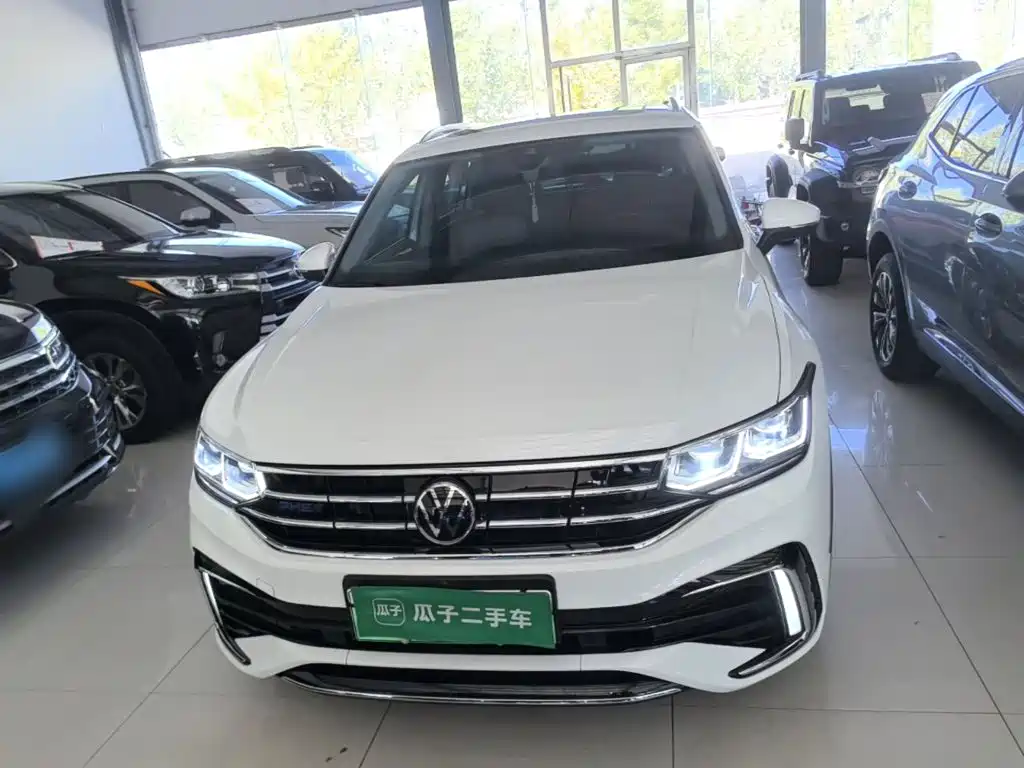 Volkswagen Tiguan L PHEV — миниатюра 3