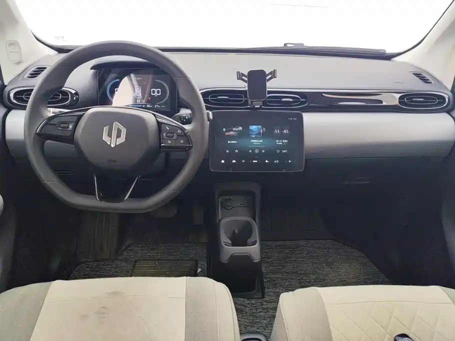 Leapmotor Leapmotor T03 — миниатюра 12
