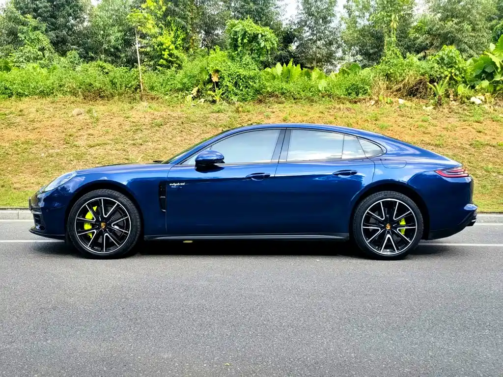 Porsche Panamera Hybrid — миниатюра 4
