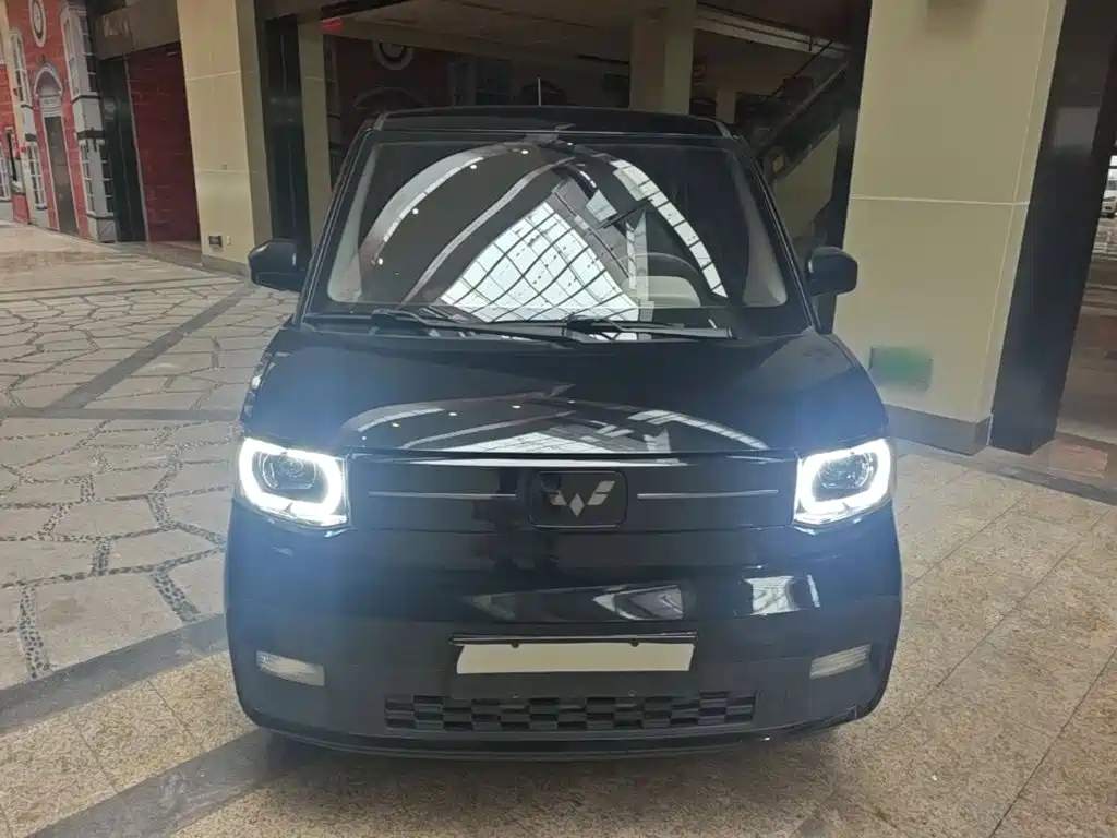 Wuling MINIEV — миниатюра 3