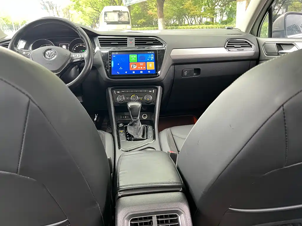 Volkswagen Tiguan L — миниатюра 13