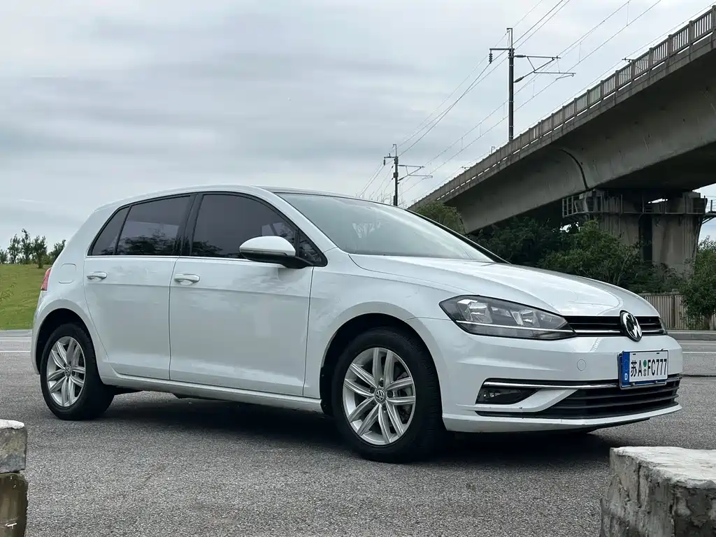 Volkswagen Golf — миниатюра 3