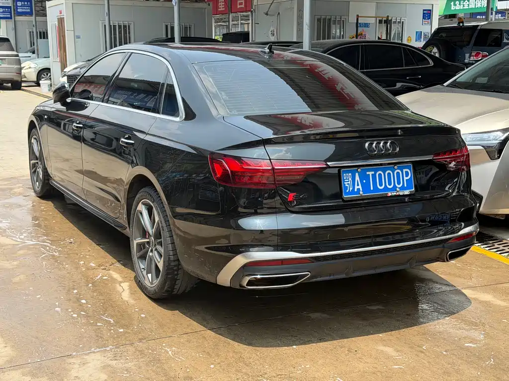 Audi A4L 2022 40 TFSI Fashion