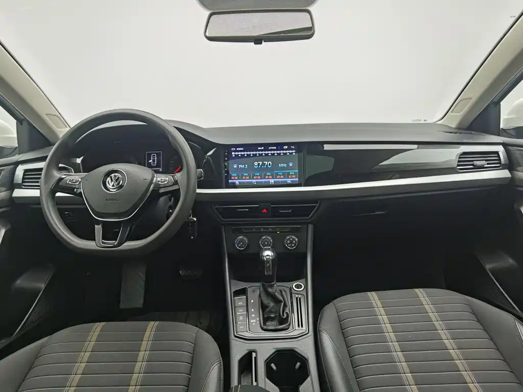 Volkswagen Lavida — миниатюра 5