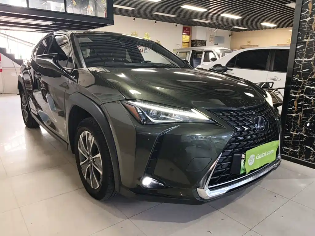 Lexus UX New Energy — миниатюра 4