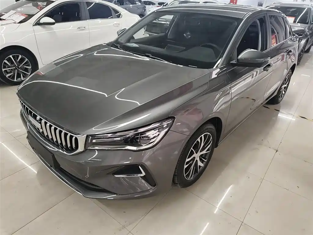 Geely Emgrand 2025
