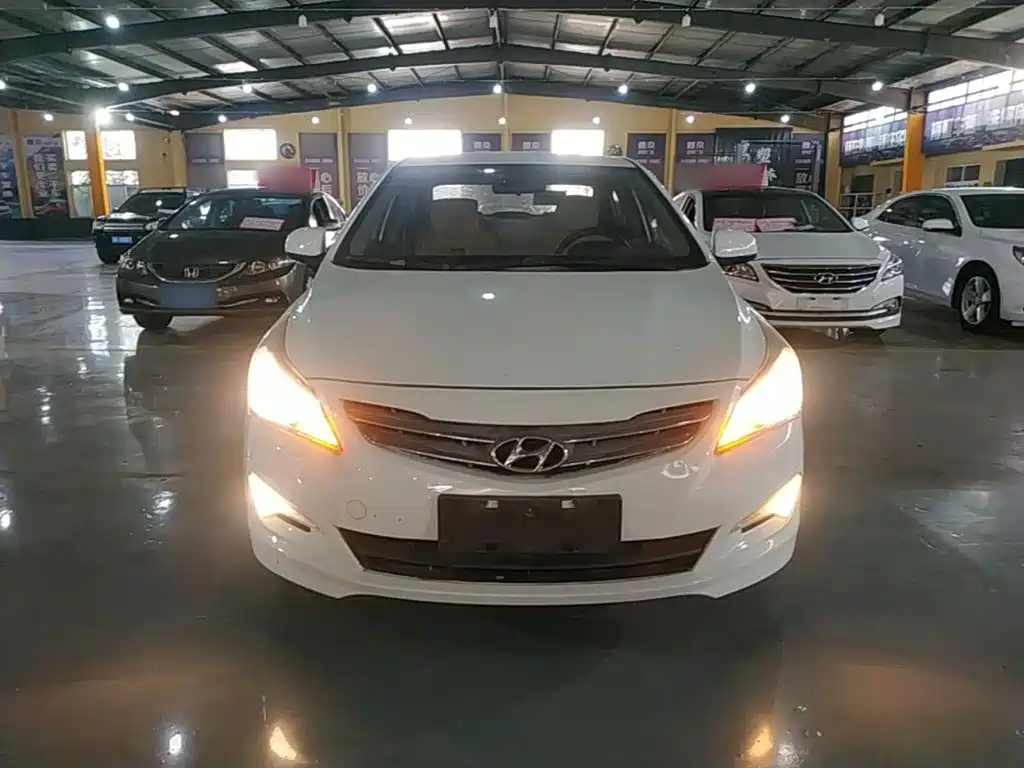 Hyundai Verna — миниатюра 3