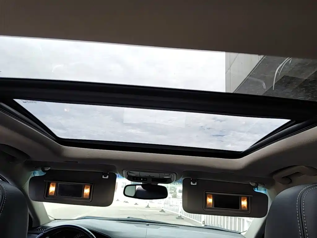 Cadillac XTS — миниатюра 18