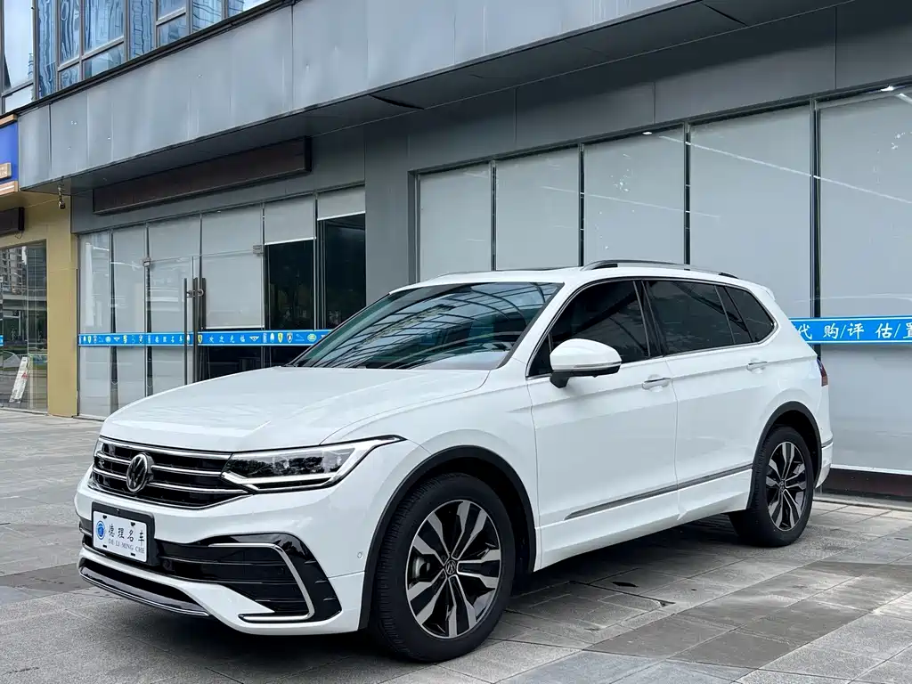 Volkswagen Tiguan L — миниатюра 3