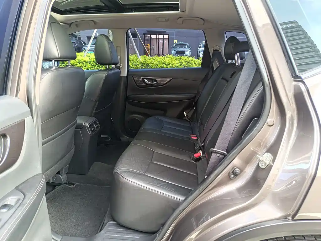 Nissan X-Trail 2017 2.0L CVT Comfort 2WD