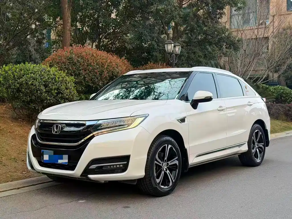 HONDA UR V