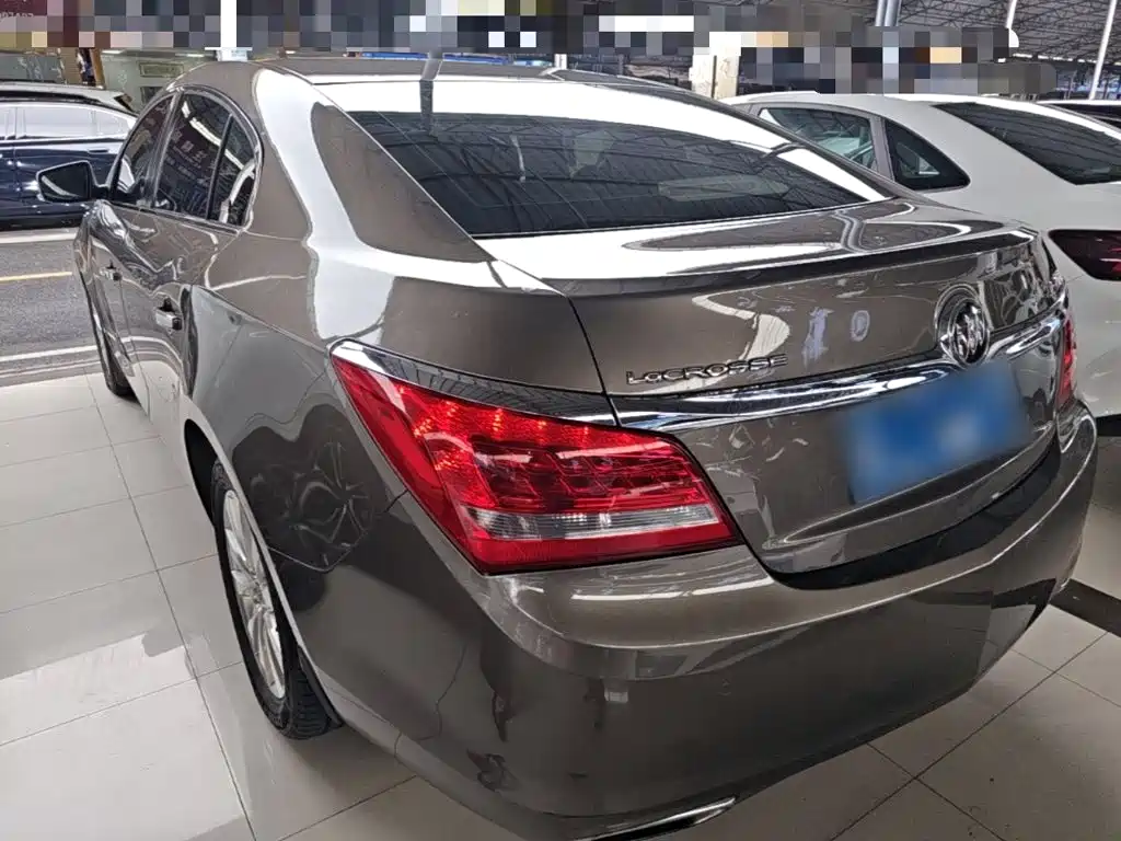 Buick LaCrosse — миниатюра 5