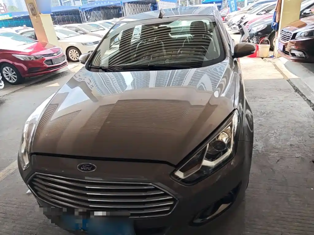 Ford Escort — миниатюра 3