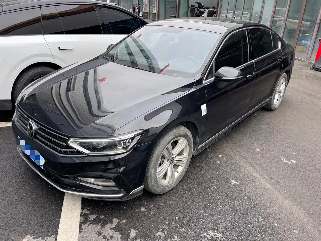 Купить Volkswagen Magotan