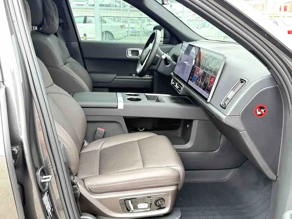 Li Auto Li L8 — миниатюра 6