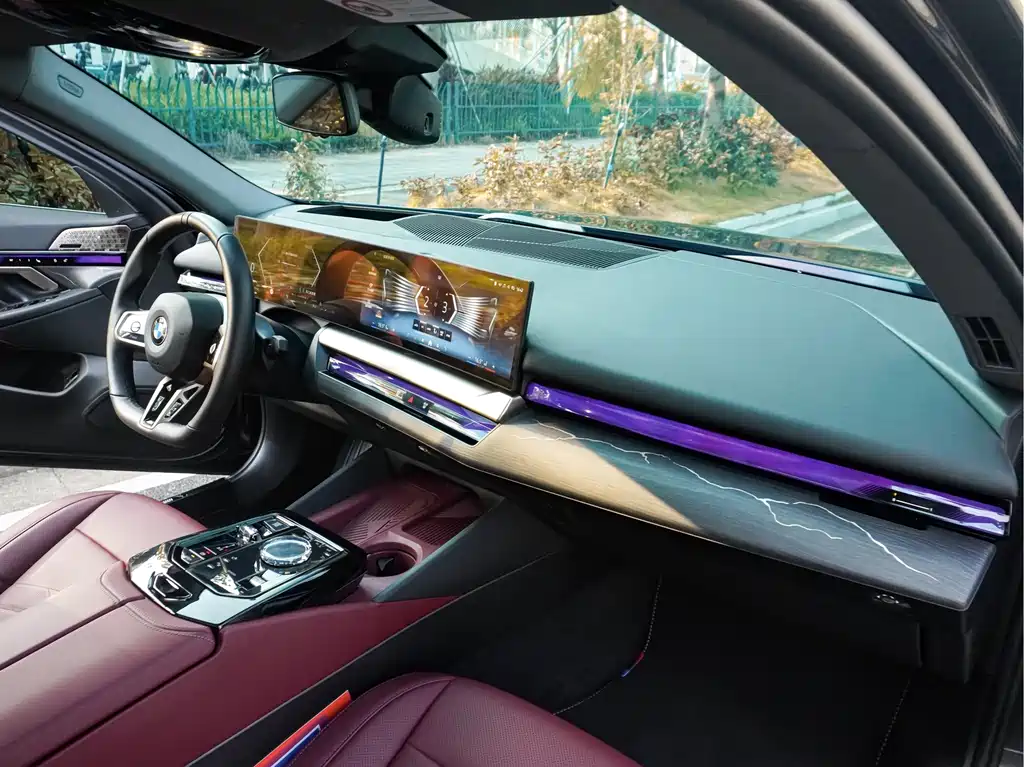 BMW 5 Series — миниатюра 22