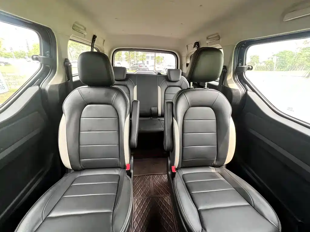 WULING WULING JOURNEY