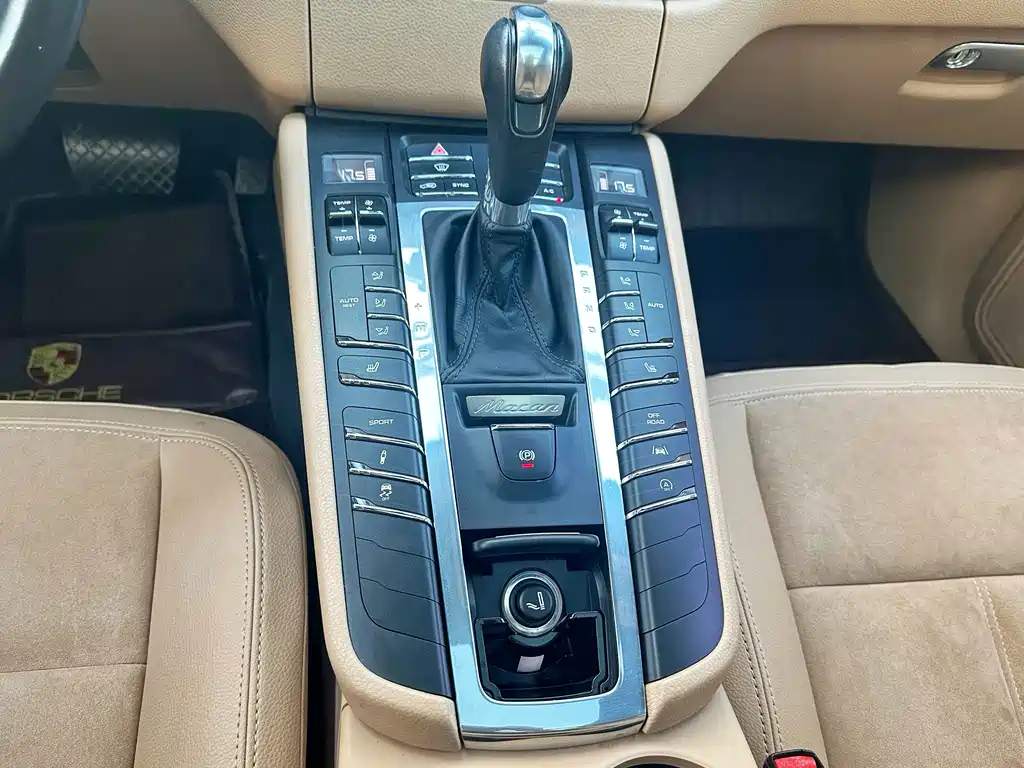 Porsche Macan — миниатюра 17