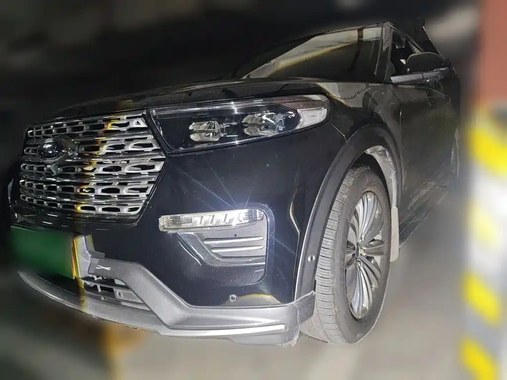 Ford Explorer 2020 EcoBoost 285 4WD Titanium Gold Edition 7 seats