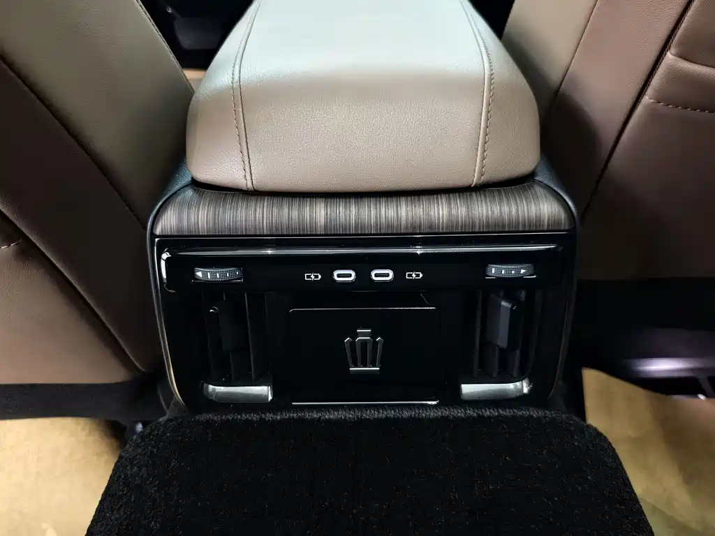 Toyota Crown 2024 2.5L