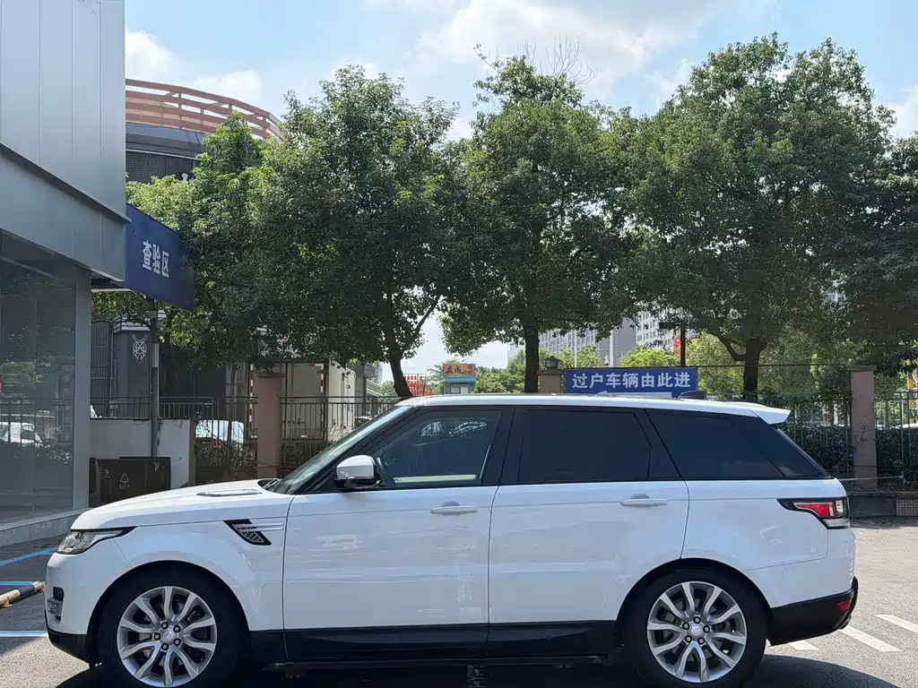 Land Rover Sport — миниатюра 8
