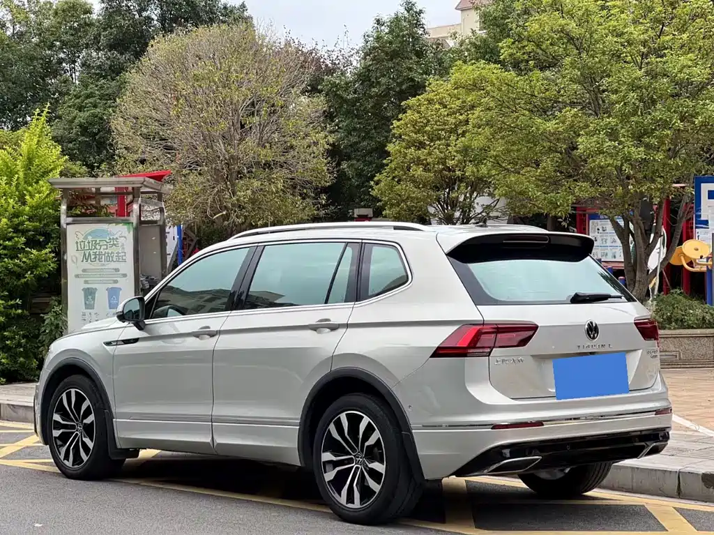 Volkswagen Tiguan L L 2021 330TSI AT R-Line Flagship