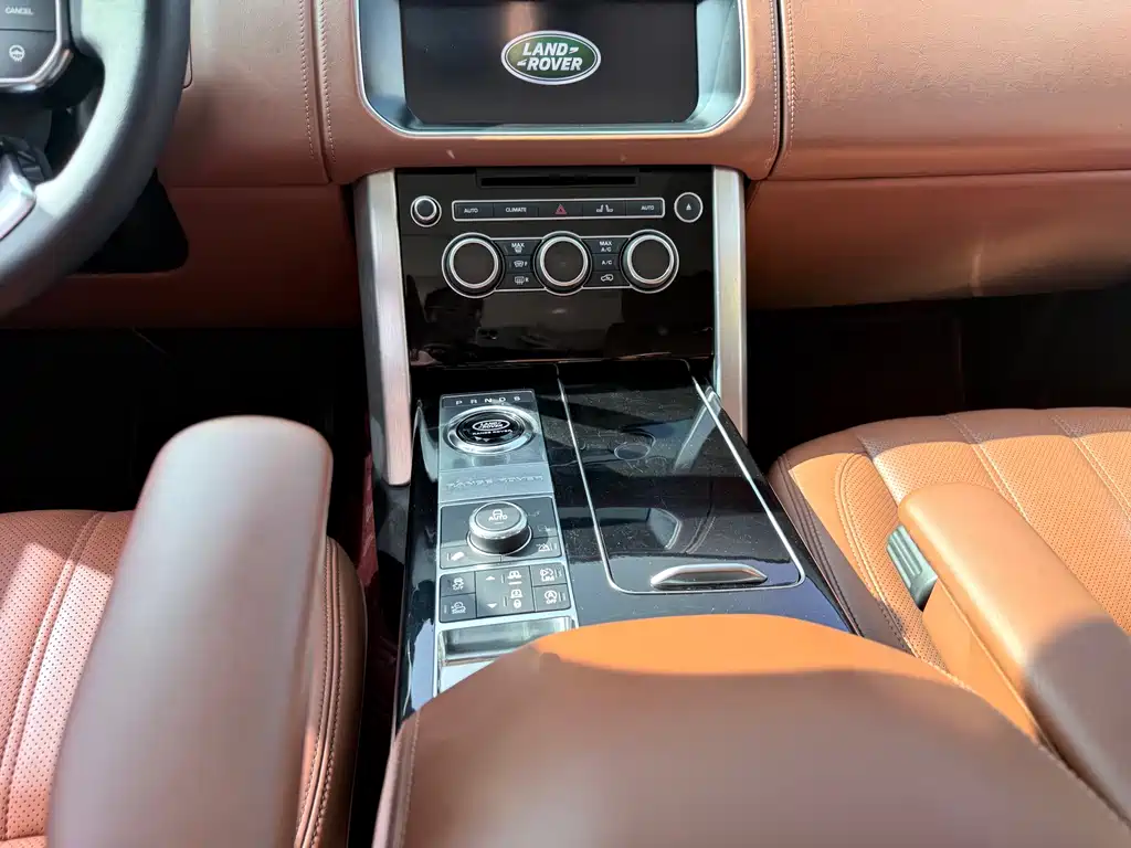 Land Rover Range Rover — миниатюра 19