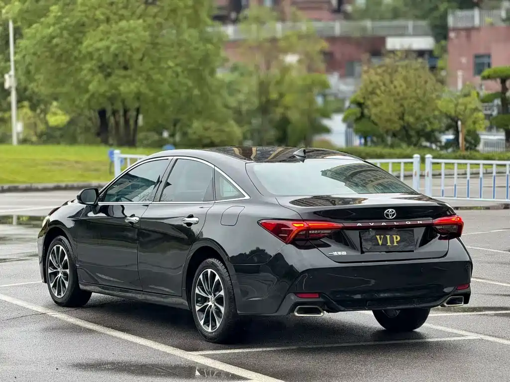 Toyota Avalon — миниатюра 7