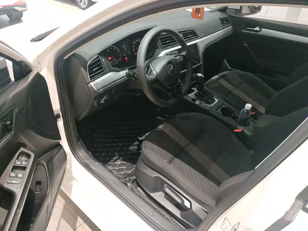 Volkswagen Lamando — миниатюра 16