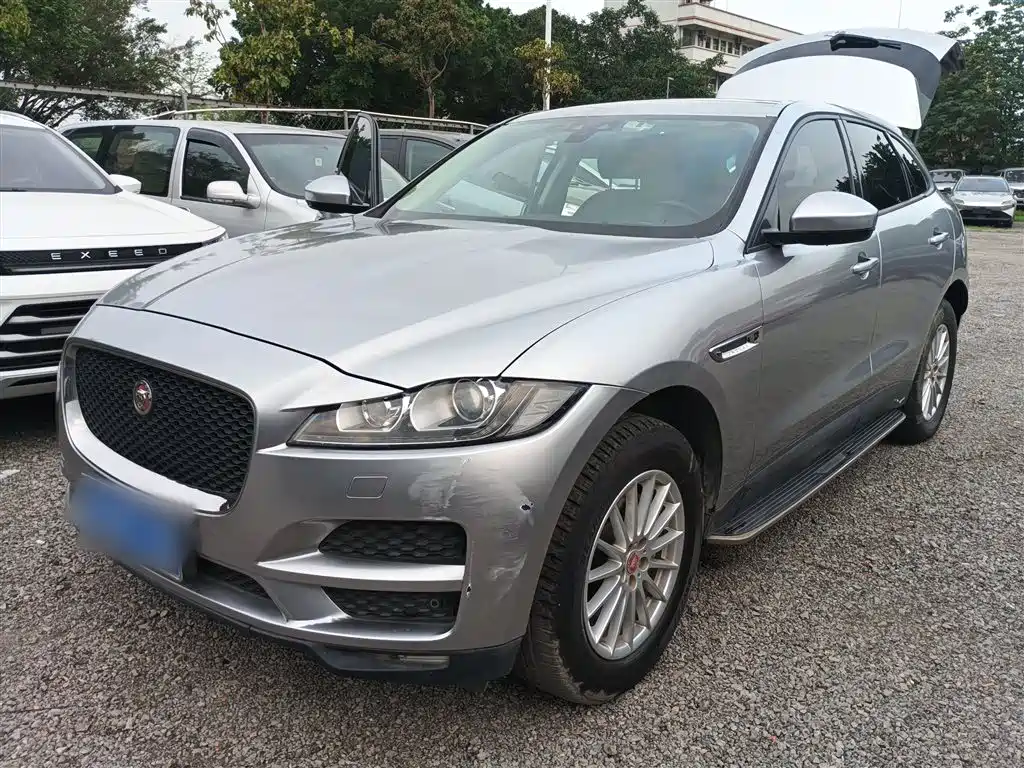 Jaguar F-PACE 2018