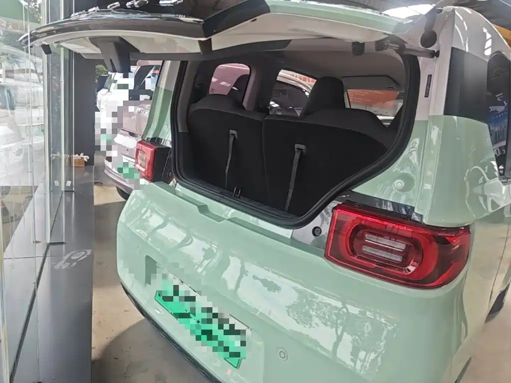Wuling MINIEV — миниатюра 19