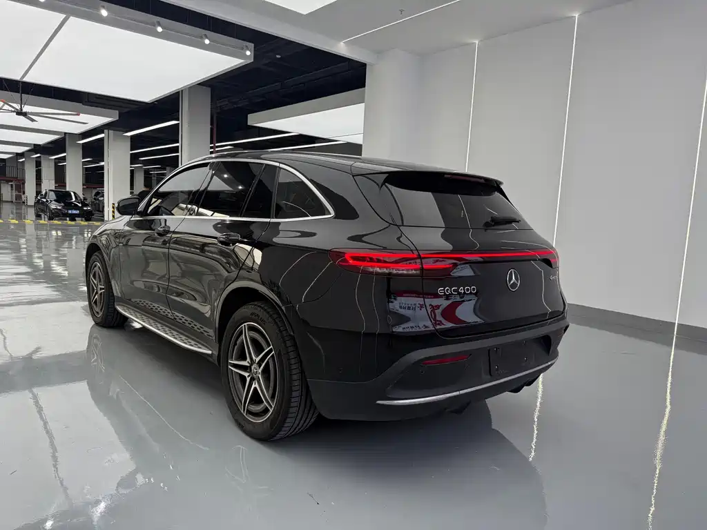 Mercedes-Benz EQC — миниатюра 15