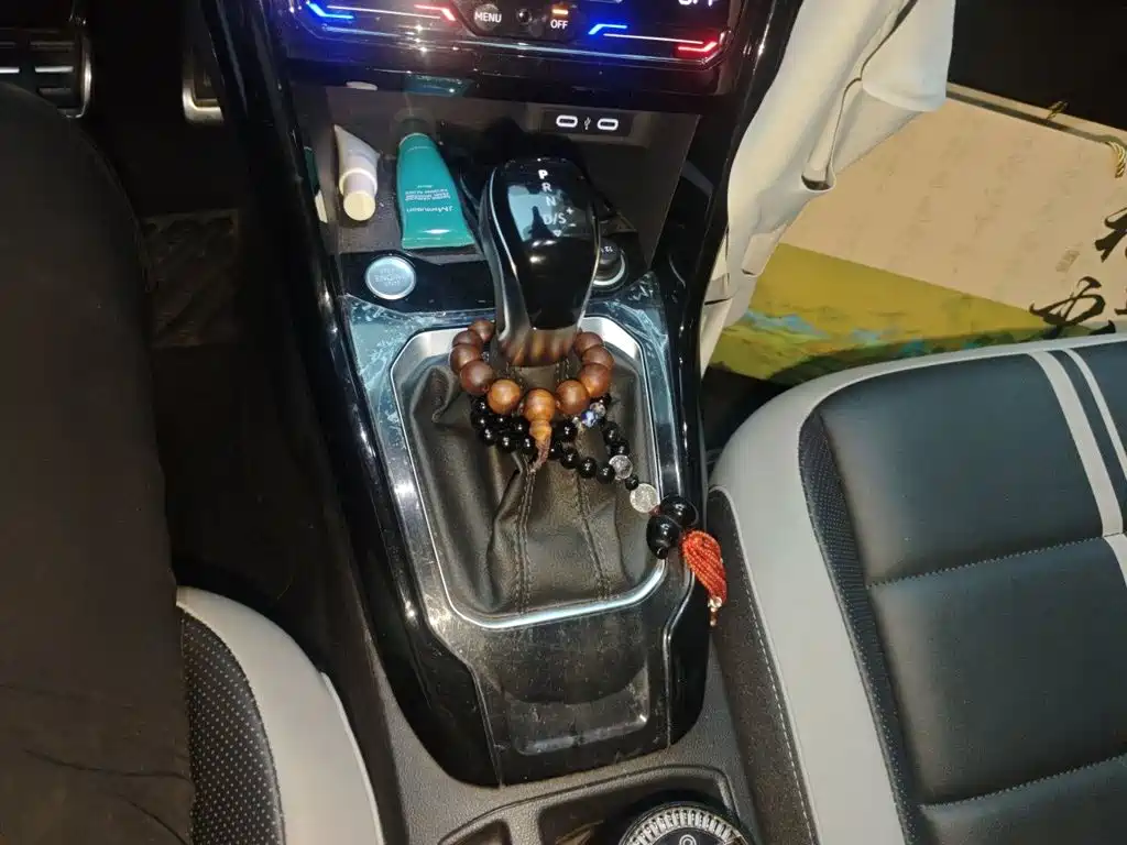 Volkswagen T-Roc — миниатюра 10
