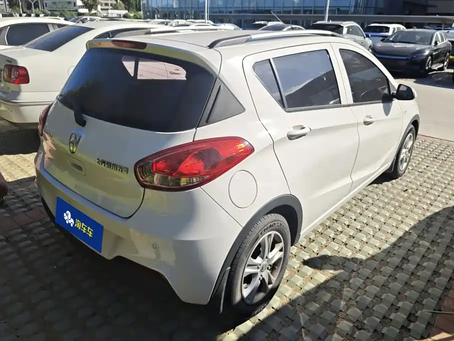 Baojun 310 — миниатюра 3