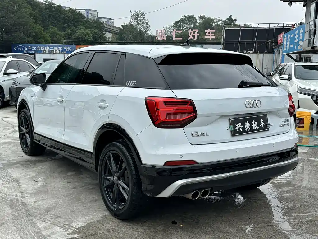 Audi Q2L — миниатюра 4