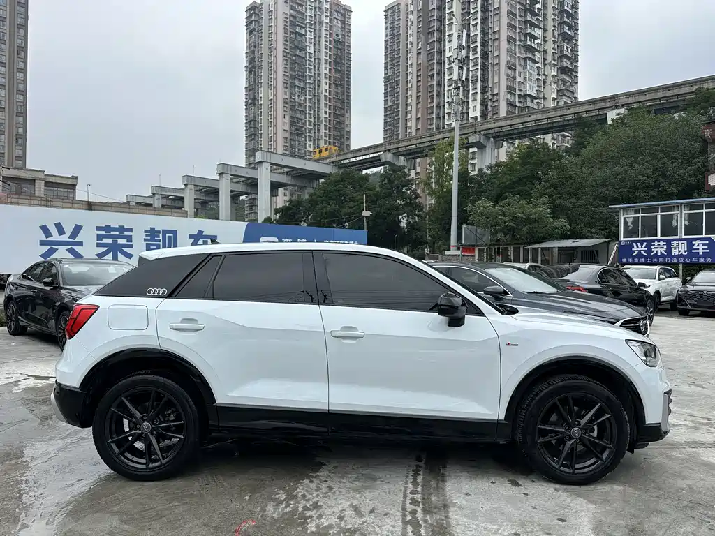 Audi Q2L — миниатюра 7