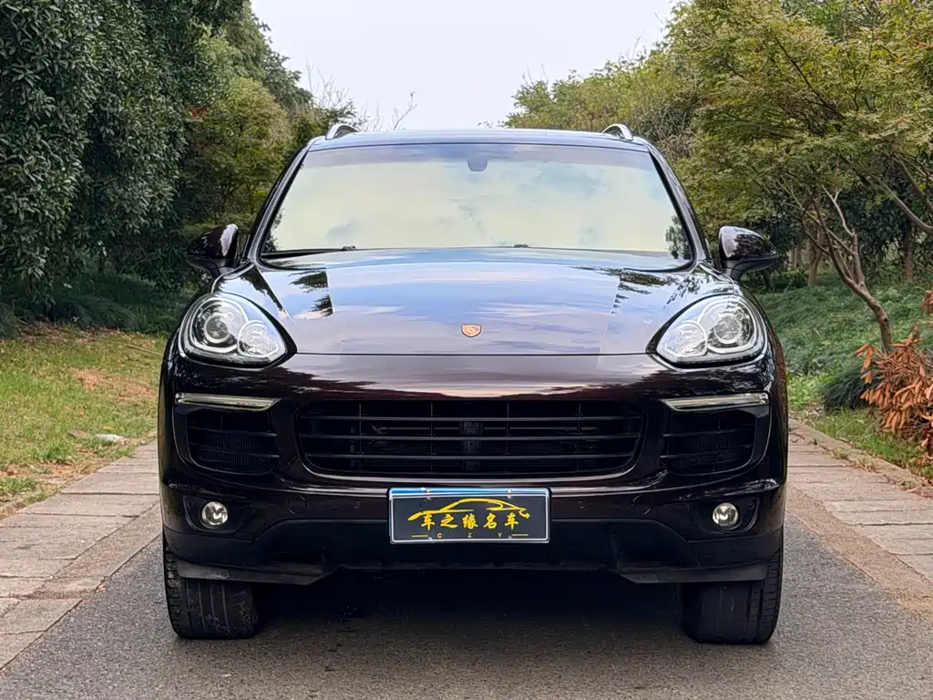 Porsche Cayenne — миниатюра 2