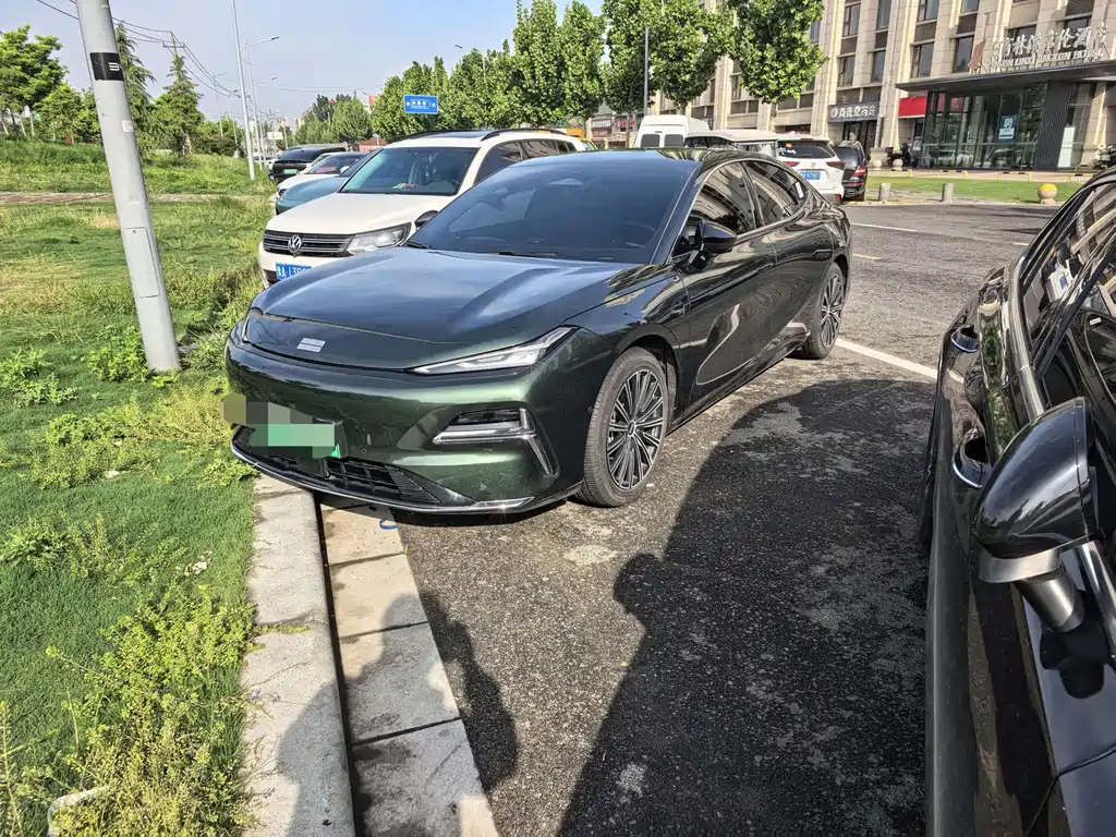 Galaxy Galaxy Xingyao 8 2025