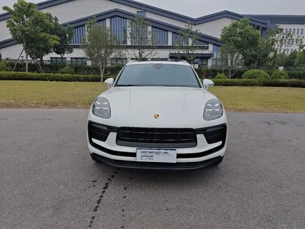 Porsche Macan — миниатюра 6
