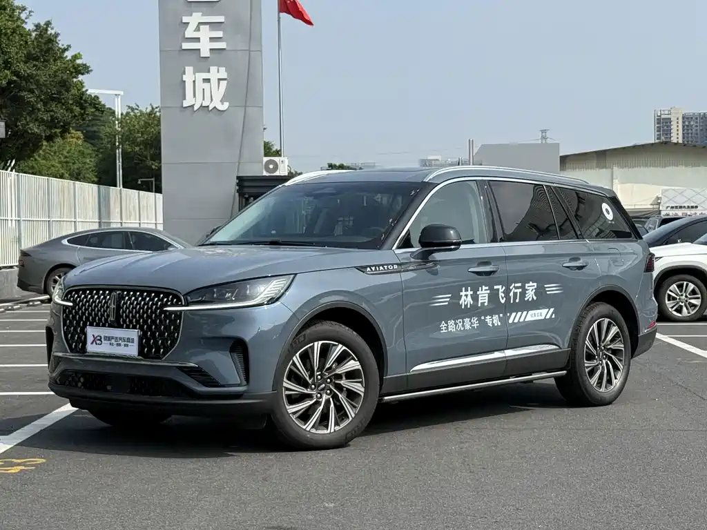 Lincoln Aviator — миниатюра 4