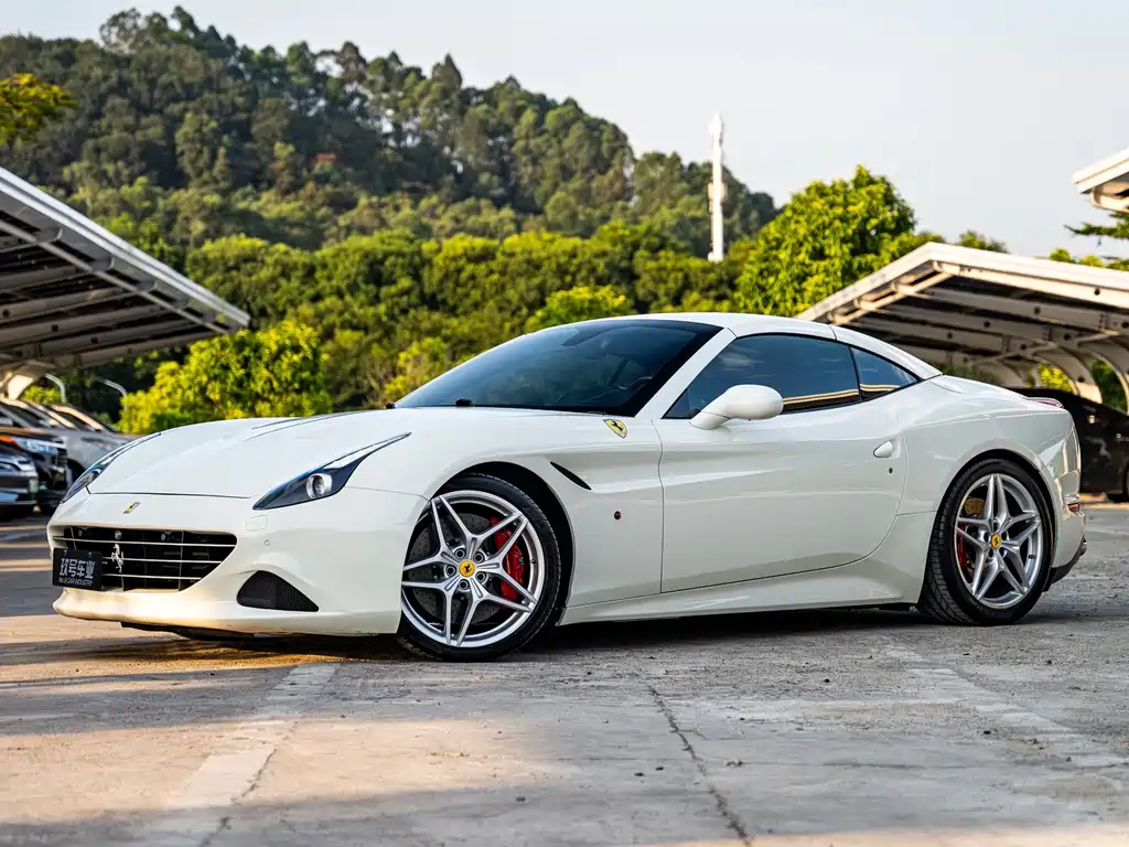 Ferrari California T