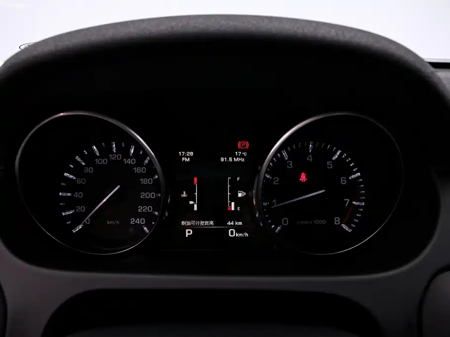 Land Rover Discovery Sport — миниатюра 6
